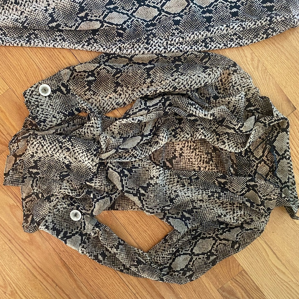 Zara set size small top and xs bottom